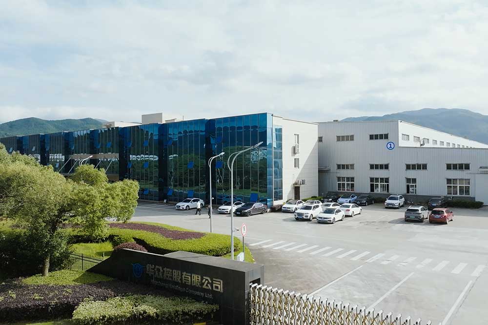 Huazhong Mold: Human-Machine Collaboration for Smart Manufacturing